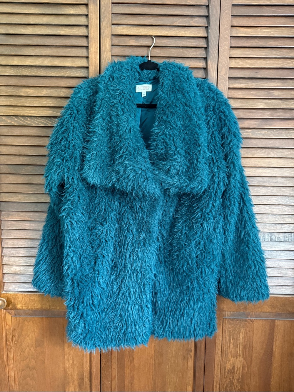 Shyanne Teal Faux Fur Teddy Coat with Oversized Collar